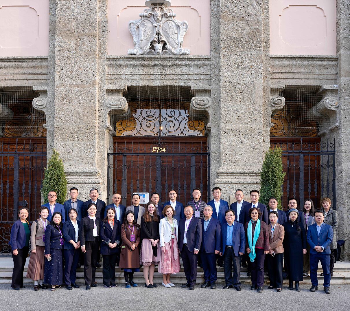 Chinesische Delegation zu Gast am Uniklinikum Salzburg