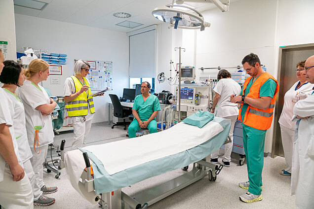 72 Mitarbeiterinnen und Mitarbeiter der Landesklinik Tamsweg waren, bei laufendem Betrieb, am vergangenen Samstag bei der Katastrophenübung im Einsatz.