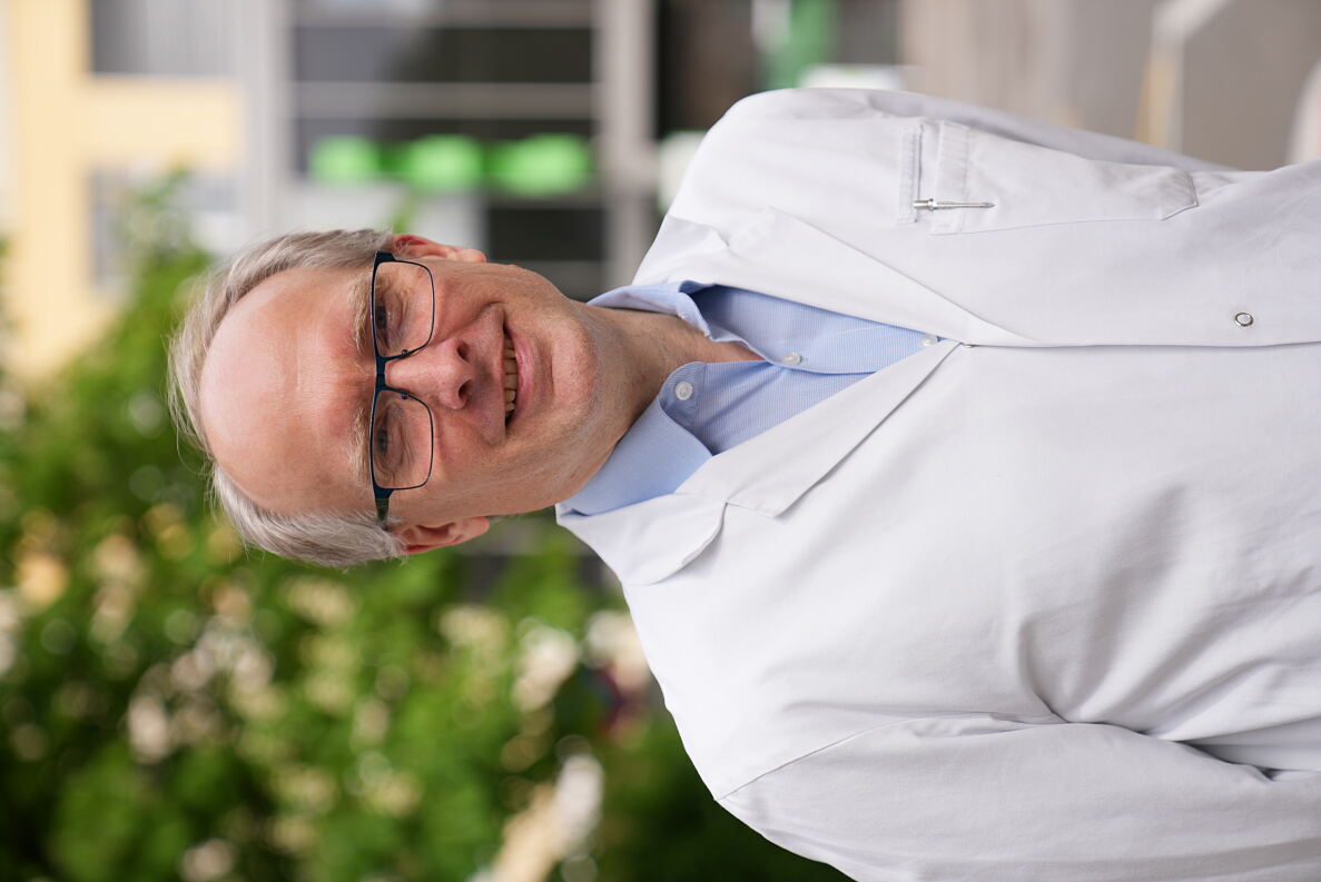 Professor Roman Metzger
