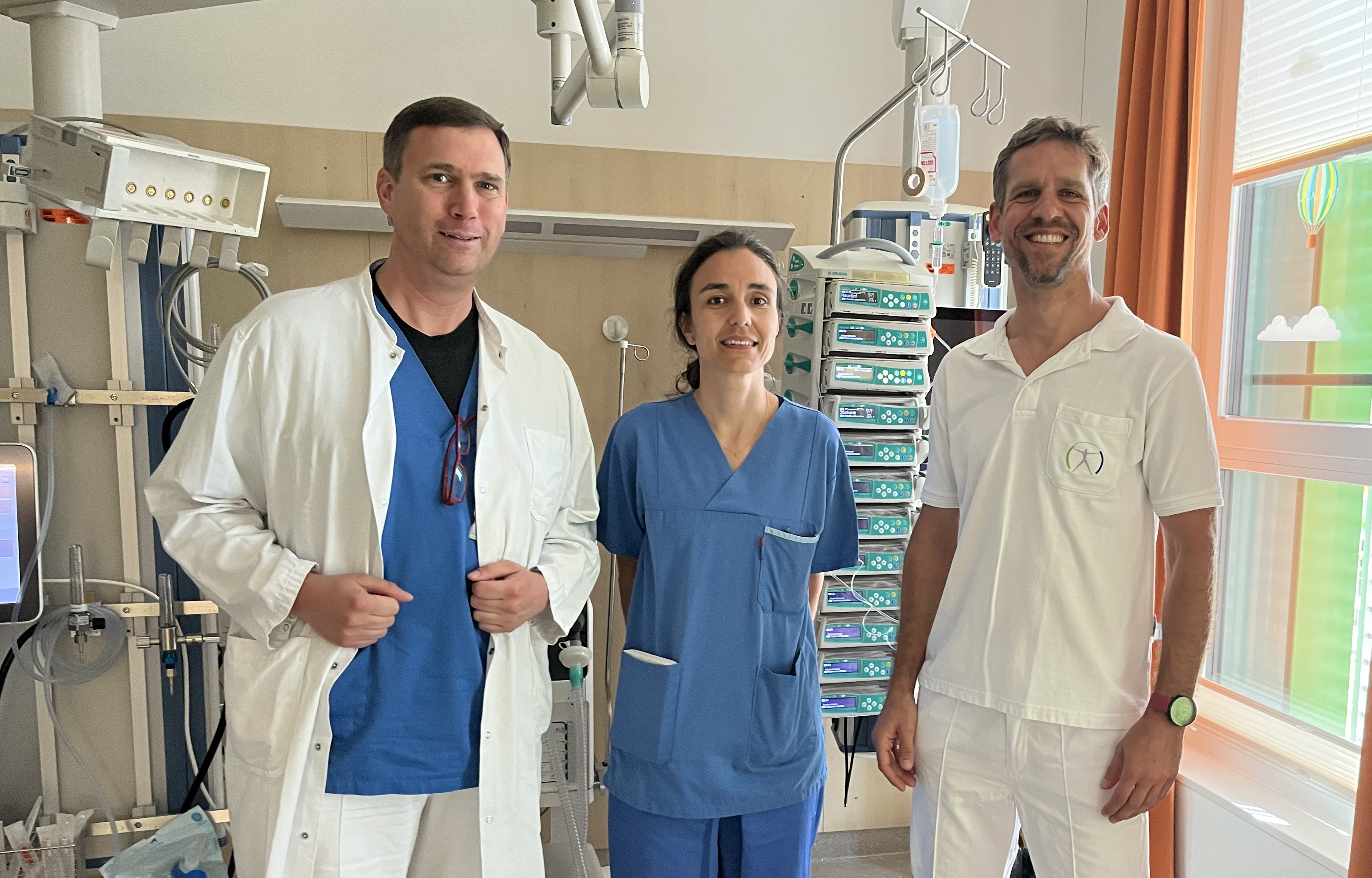 Kinderintensivmediziner Johannes Brandner, Anästhesistin und Erstretterin Valerie Kührer und Notarzt Jochen Reibenwein.