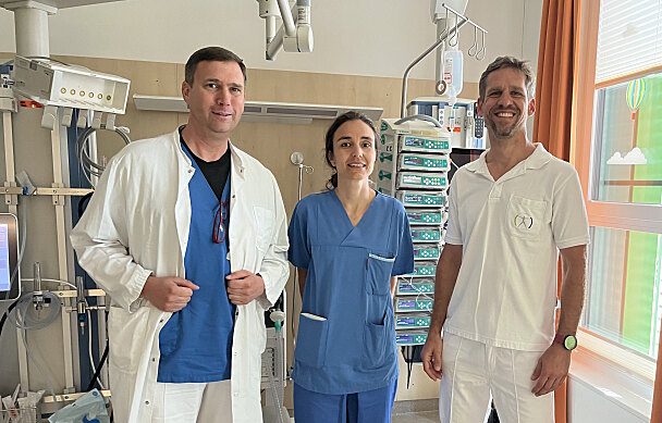 Kinderintensivmediziner Johannes Brandner, Anästhesistin und Erstretterin Valerie Kührer und Notarzt Jochen Reibenwein.